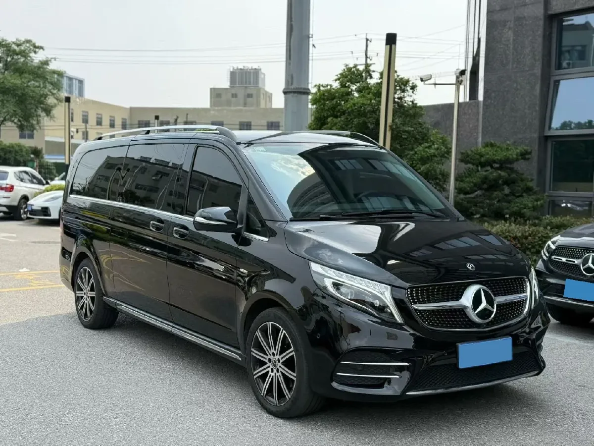 2021 Mercedes-Benz V Class 2.0T 211HP L4 9AT,autocango,china used car exporter,china ev exporter,chinese used car exporter,chinese used ev exporter