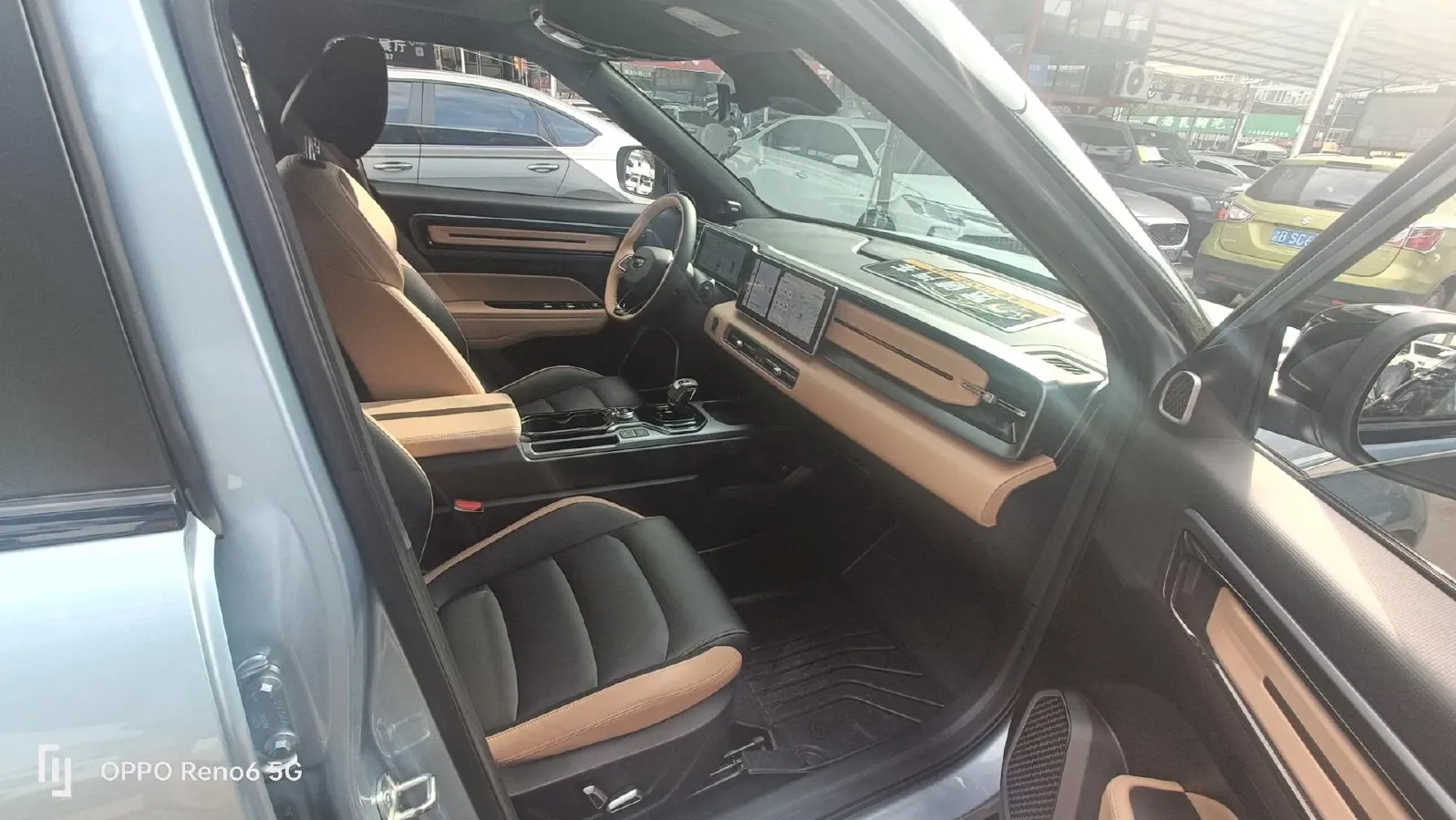 2023 Geely ICON 1.5T 181HP L4 7DCT,autocango,china used car exporter,china ev exporter,chinese used car exporter,chinese used ev exporter