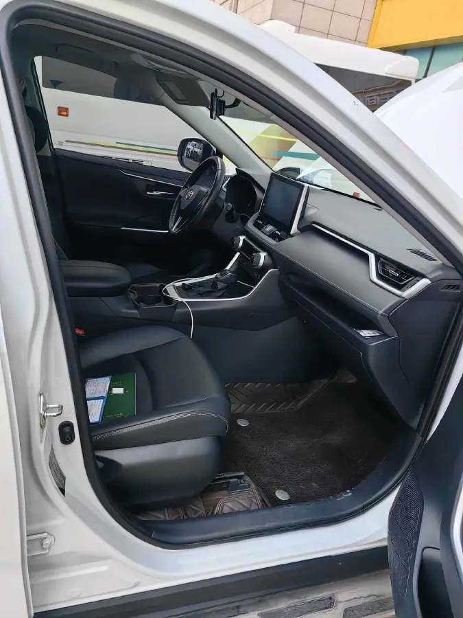 2023 Toyota RAV4 2.0L 171HP L4 CVT,autocango,china used car exporter,china ev exporter,chinese used car exporter,chinese used ev exporter