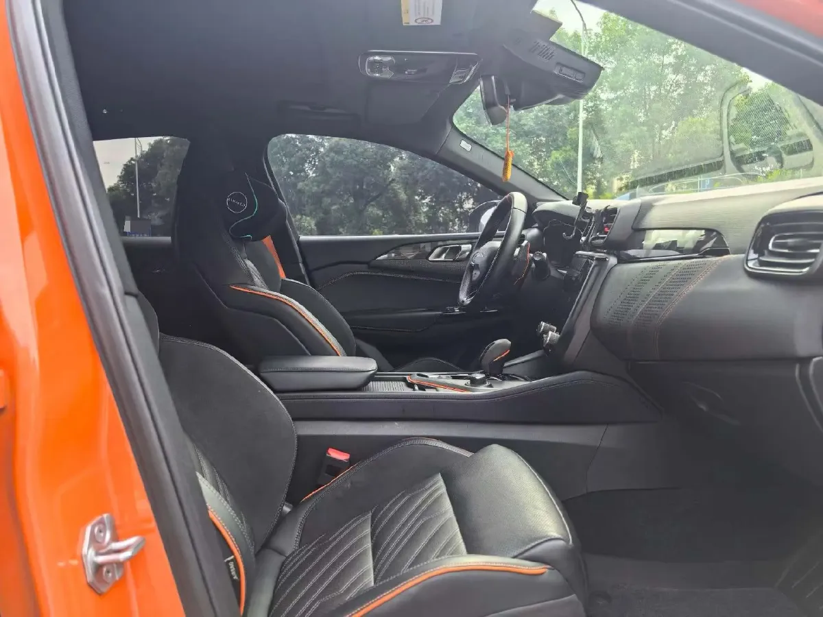 2021 LYNK&CO 02 Hatchback 2.0T 254HP L4 8AT,autocango,china used car exporter,china ev exporter,chinese used car exporter,chinese used ev exporter
