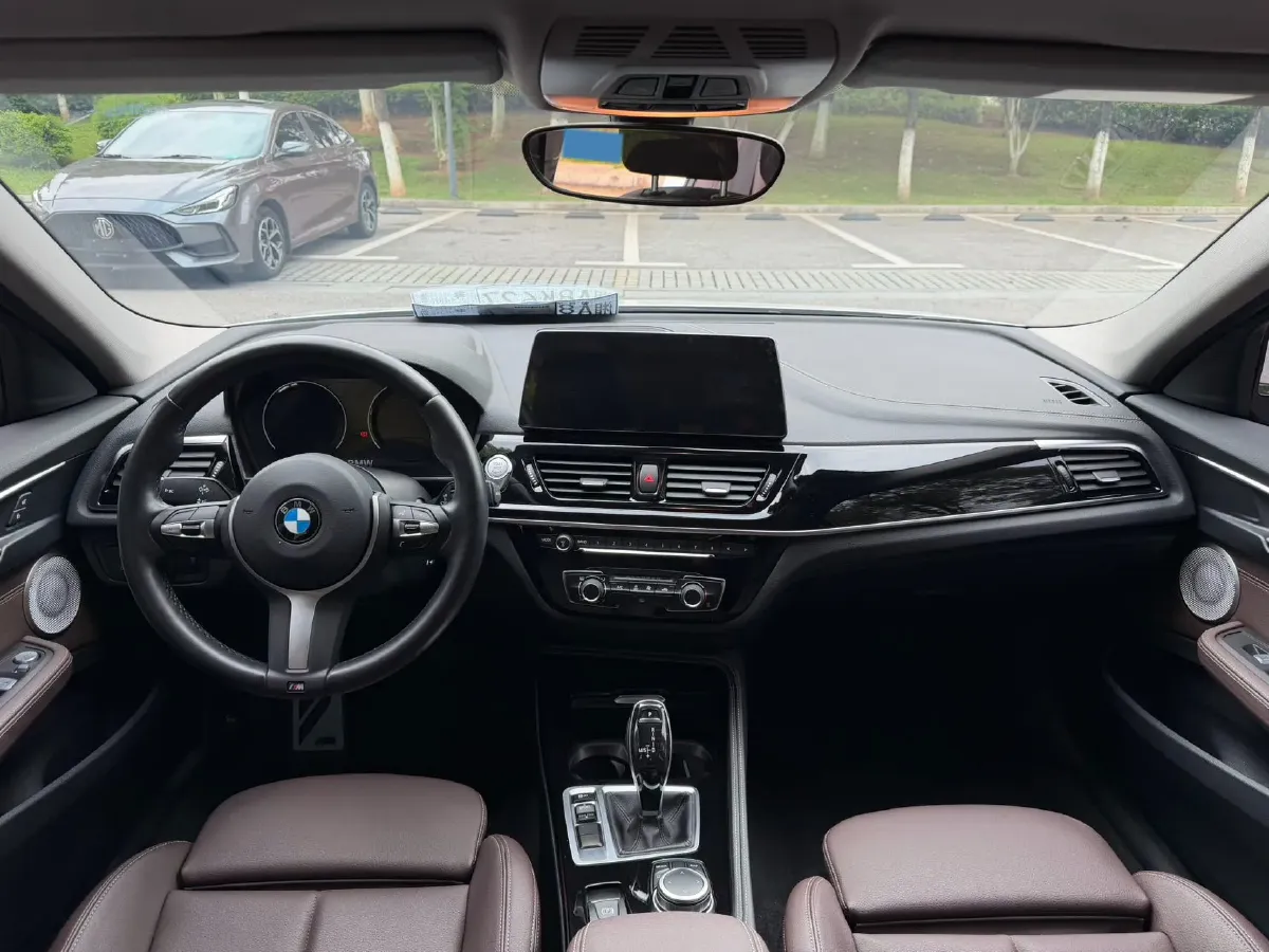 2022 BMW 1 Series 1.5T 140HP L3 7DCT,autocango,china used car exporter,china ev exporter,chinese used car exporter,chinese used ev exporter