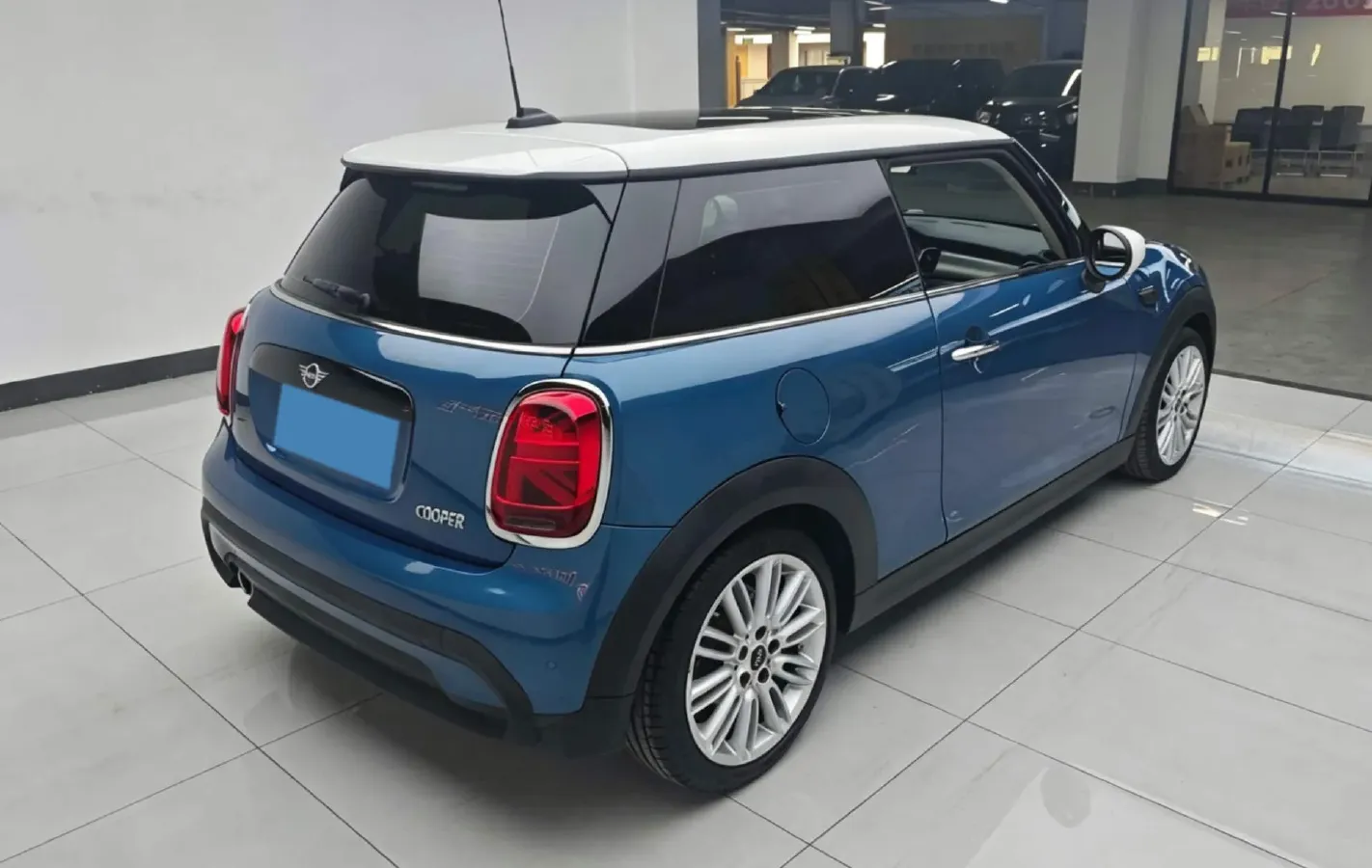 2022 MINI MINI 1.5T 136HP L3 7DCT,autocango,china used car exporter,china ev exporter,chinese used car exporter,chinese used ev exporter