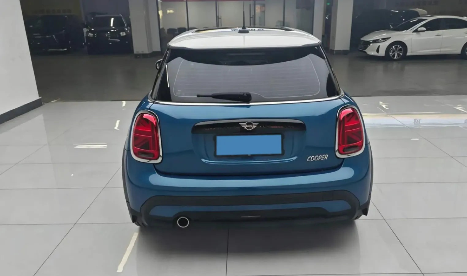 2022 MINI MINI 1.5T 136HP L3 7DCT,autocango,china used car exporter,china ev exporter,chinese used car exporter,chinese used ev exporter