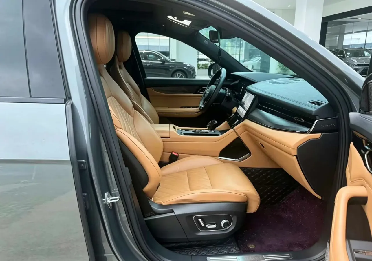 2021 Kia Carnival 2.0T 233HP L4 8AT,autocango,china used car exporter,china ev exporter,chinese used car exporter,chinese used ev exporter