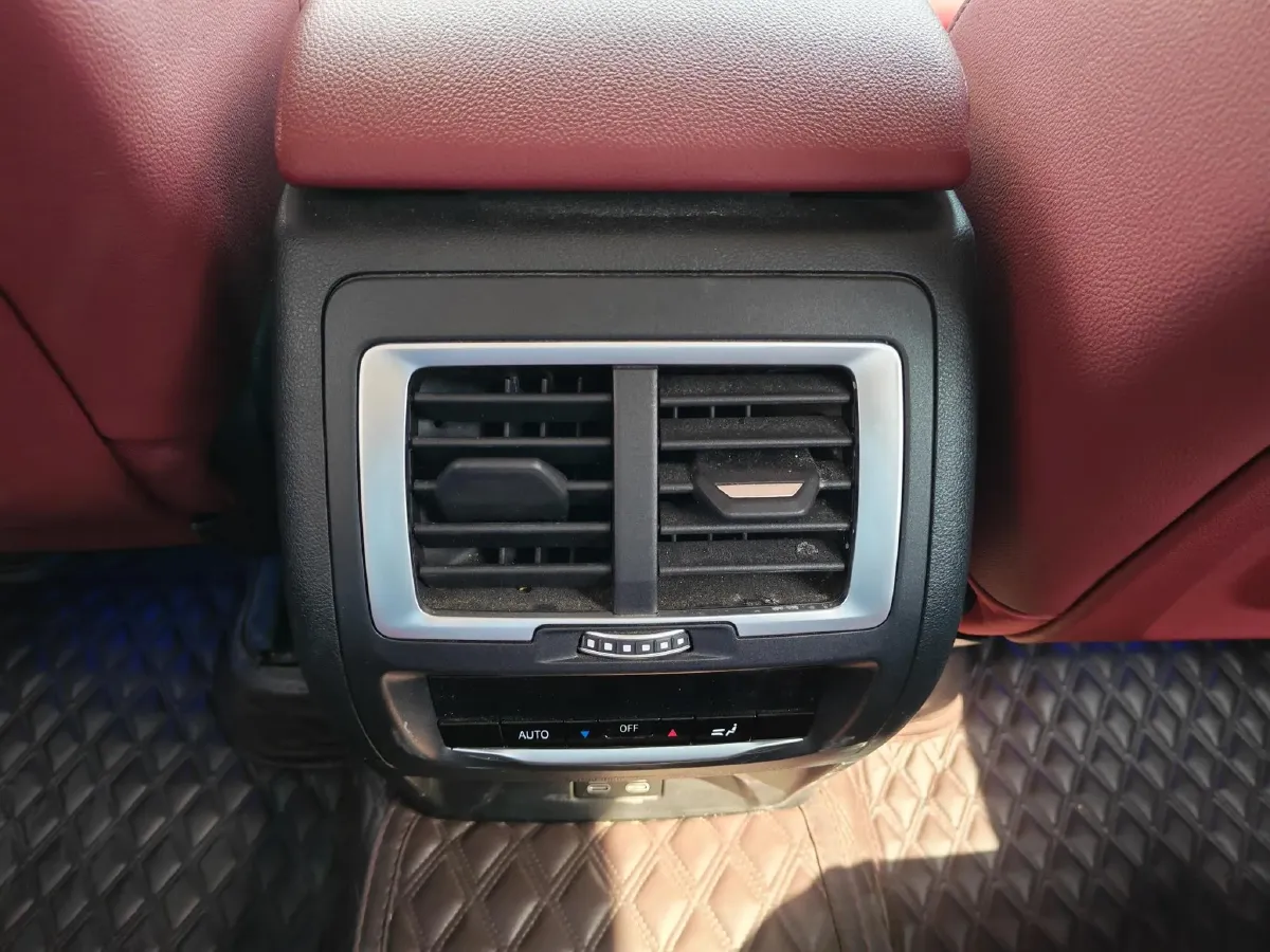 2023 BMW X3 2.0T 184HP L4 8AT,autocango,china used car exporter,china ev exporter,chinese used car exporter,chinese used ev exporter