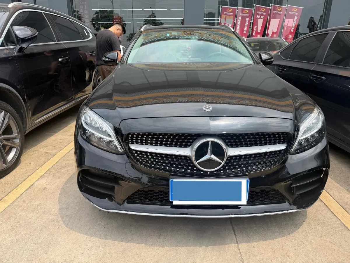2020 Mercedes-Benz C Class 1.5T 184HP L4 9AT,autocango,china used car exporter,china ev exporter,chinese used car exporter,chinese used ev exporter