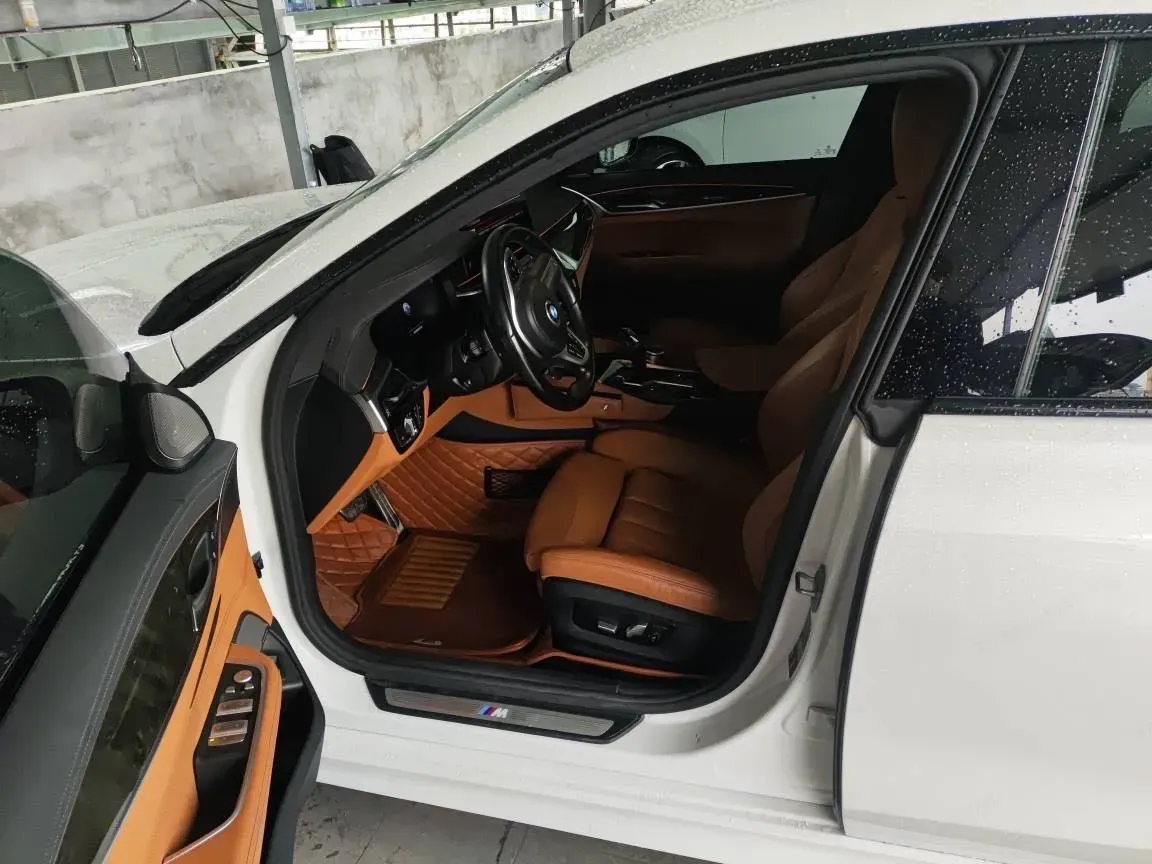 2021 BMW 6 Series GT 2.0T 258HP L4 8AT,autocango,china used car exporter,china ev exporter,chinese used car exporter,chinese used ev exporter
