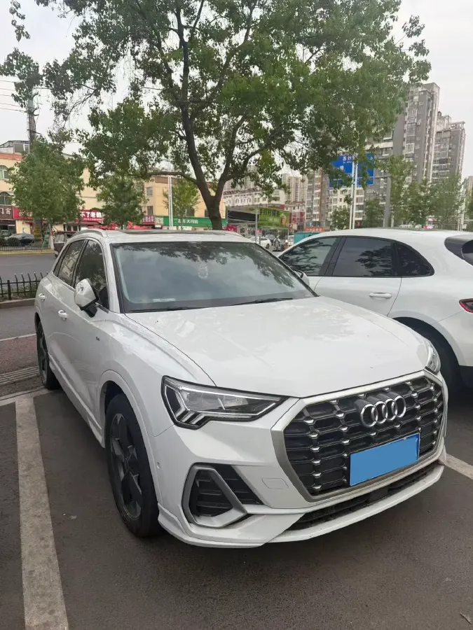 2022 Audi Q3 1.4T 150HP L4 7DCT,autocango,china used car exporter,china ev exporter,chinese used car exporter,chinese used ev exporter