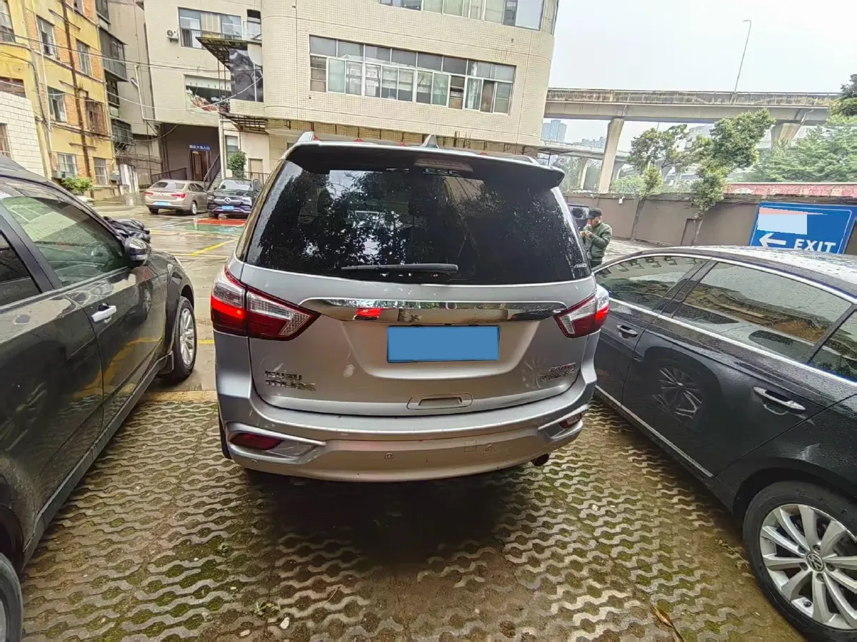 2023 Kia Sportage 2.0L 150HP L4 6AT Hybrid,autocango,china used car exporter,china ev exporter,chinese used car exporter,chinese used ev exporter