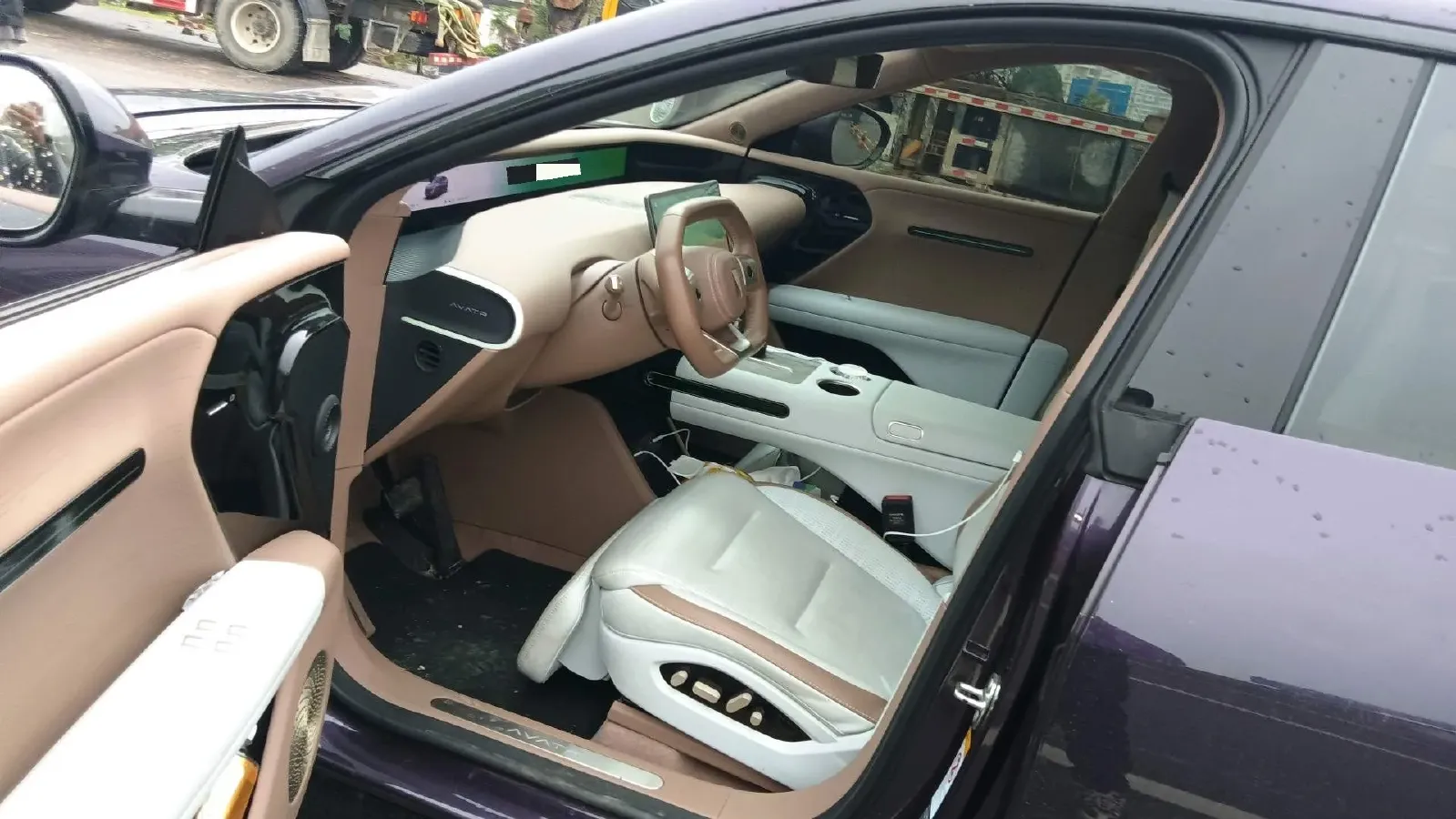 2024 Avatr 07 1.5T 156HP L4 REEV 39.05KWH,autocango,china used car exporter,china ev exporter,chinese used car exporter,chinese used ev exporter