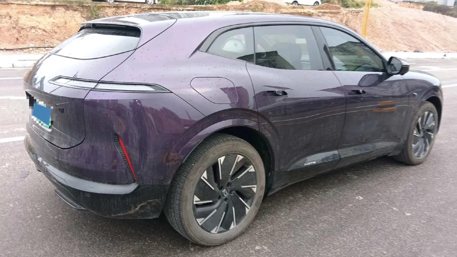 2024 Avatr 07 1.5T 156HP L4 REEV 39.05KWH,autocango,china used car exporter,china ev exporter,chinese used car exporter,chinese used ev exporter