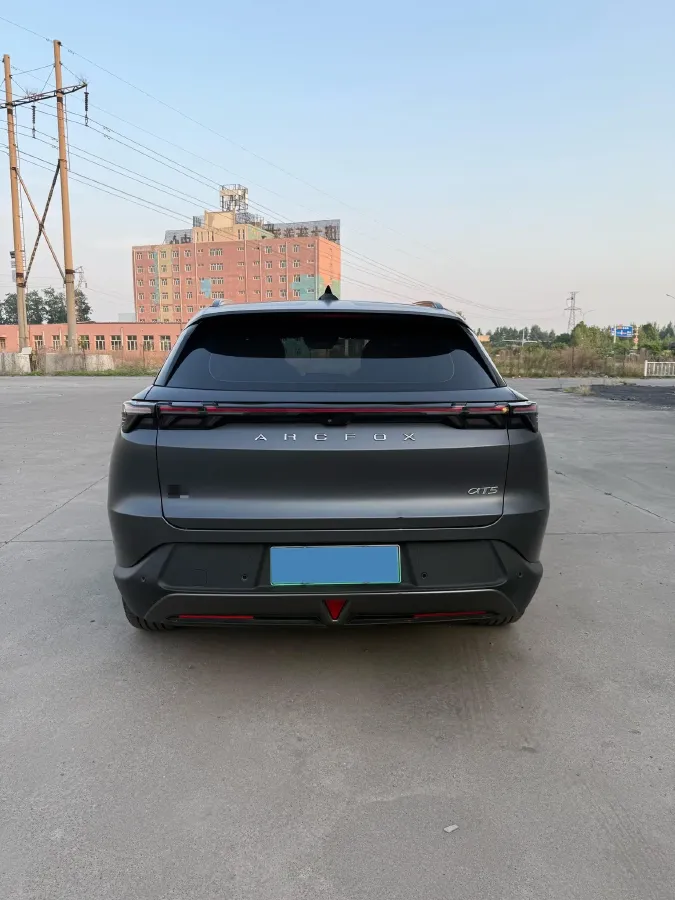 2024 HongQi H5 2.0T 224HP L4 8AT,autocango,china used car exporter,china ev exporter,chinese used car exporter,chinese used ev exporter