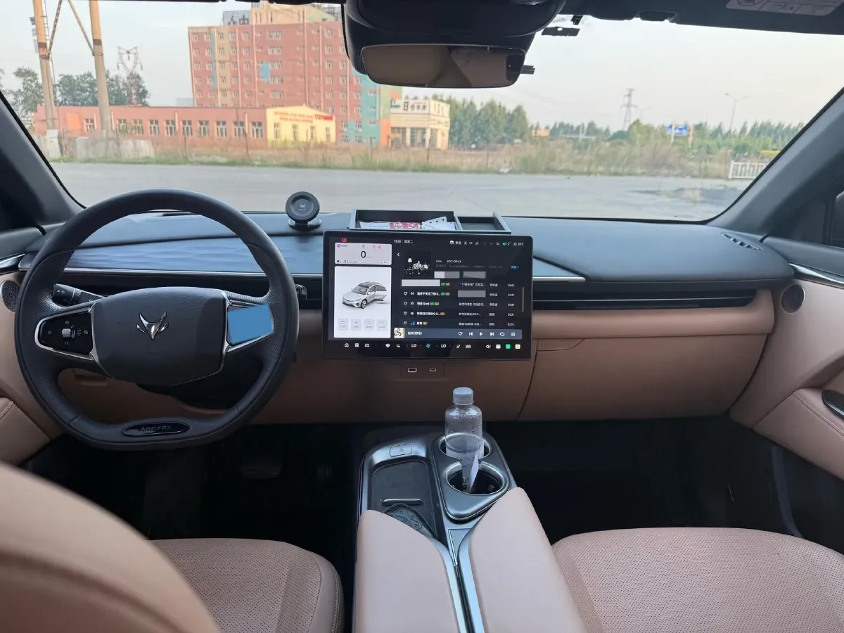 2024 HongQi H5 2.0T 224HP L4 8AT,autocango,china used car exporter,china ev exporter,chinese used car exporter,chinese used ev exporter