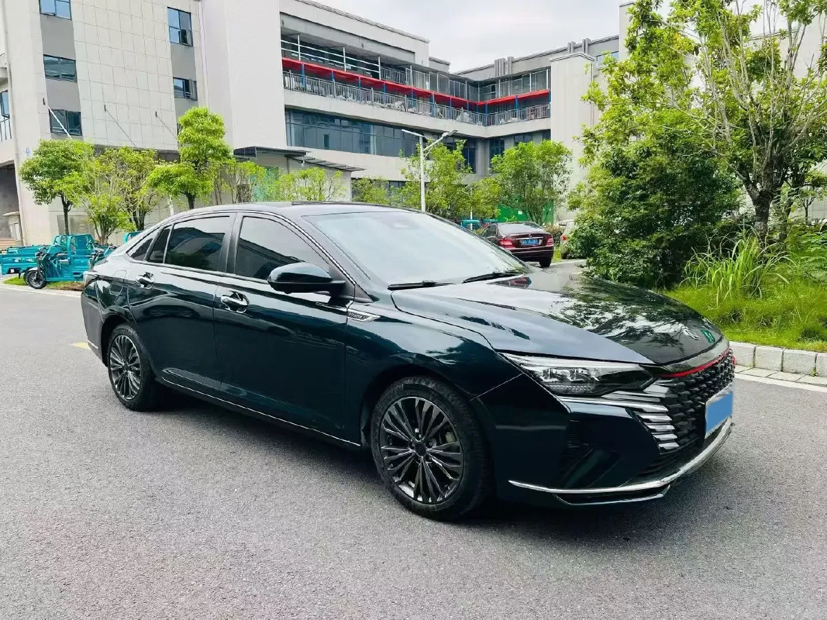 2021 DongFeng Aeolus YiXuan MAX 1.5T 190HP L4 7DCT,autocango,china used car exporter,china ev exporter,chinese used car exporter,chinese used ev exporter