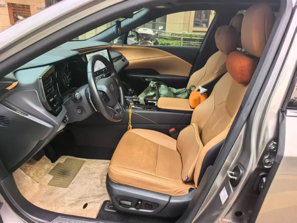 2023 Lexus RX 2.5L 189HP L4 E-CVT Hybrid,autocango,china used car exporter,china ev exporter,chinese used car exporter,chinese used ev exporter