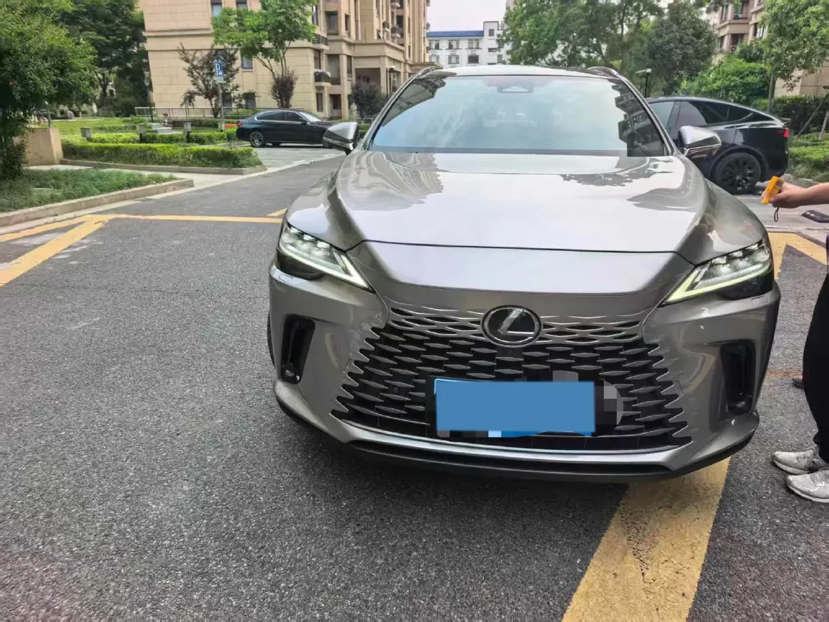 2023 Lexus RX 2.5L 189HP L4 E-CVT Hybrid,autocango,china used car exporter,china ev exporter,chinese used car exporter,chinese used ev exporter