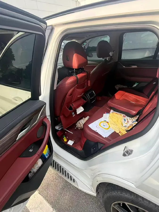 2022 BMW X3 2.0T 252HP L4 8AT,autocango,china used car exporter,china ev exporter,chinese used car exporter,chinese used ev exporter