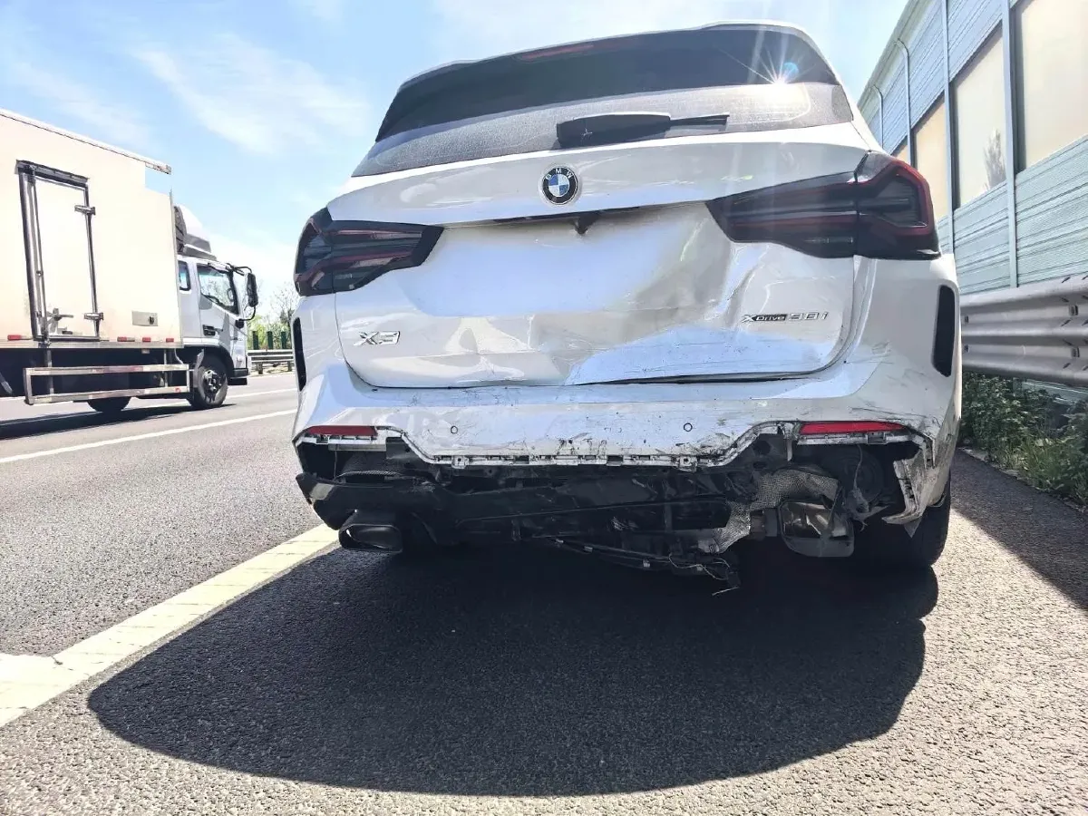 2022 BMW X3 2.0T 252HP L4 8AT,autocango,china used car exporter,china ev exporter,chinese used car exporter,chinese used ev exporter