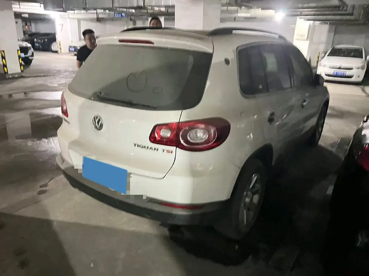 2010 Volkswagen Tiguan 1.8T 160HP L4 6AT,autocango,china used car exporter,china ev exporter,chinese used car exporter,chinese used ev exporter