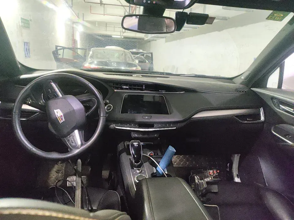 2020 Cadillac XT4 2.0T 241HP L4 9AT,autocango,china used car exporter,china ev exporter,chinese used car exporter,chinese used ev exporter