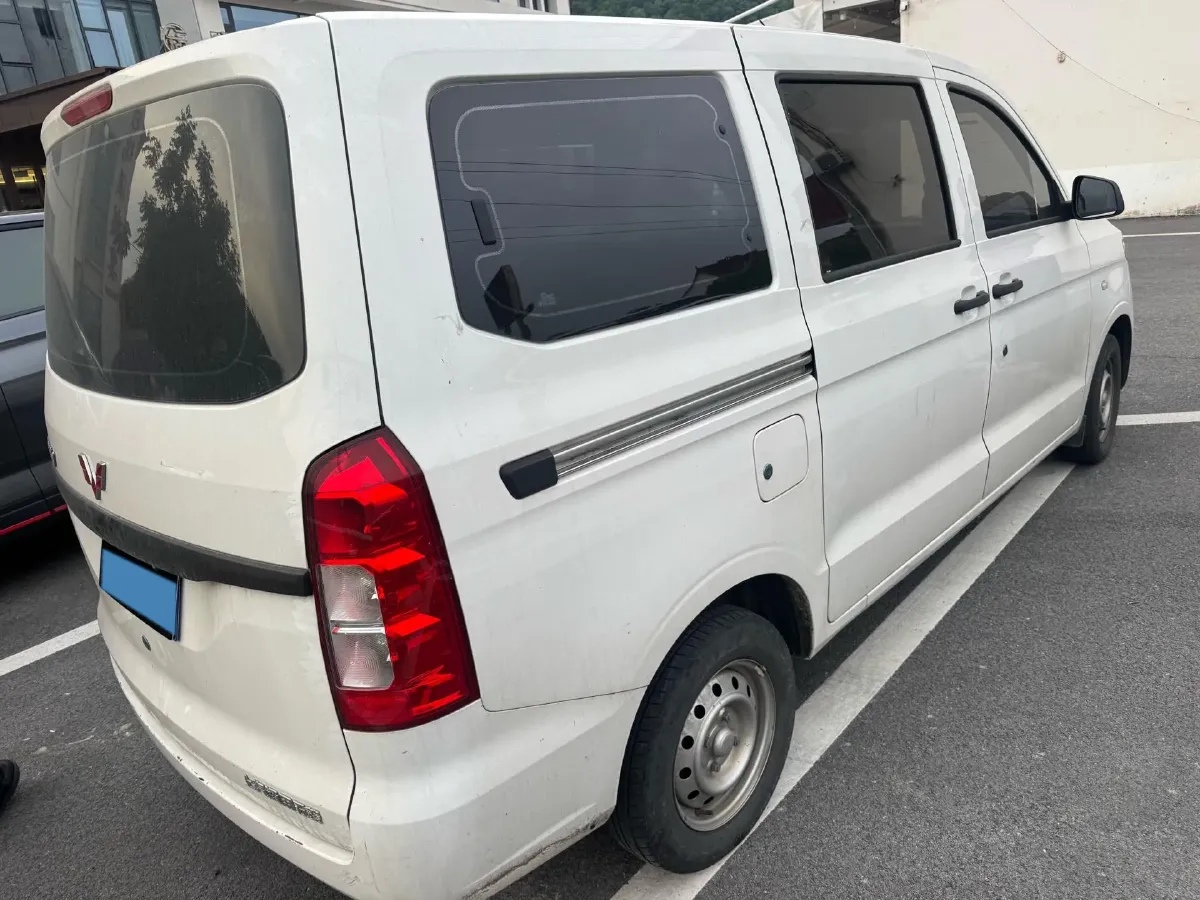 2022 JinBei Little Sea Lion X30 1.5L 102HP L4 5MT,autocango,china used car exporter,china ev exporter,chinese used car exporter,chinese used ev exporter