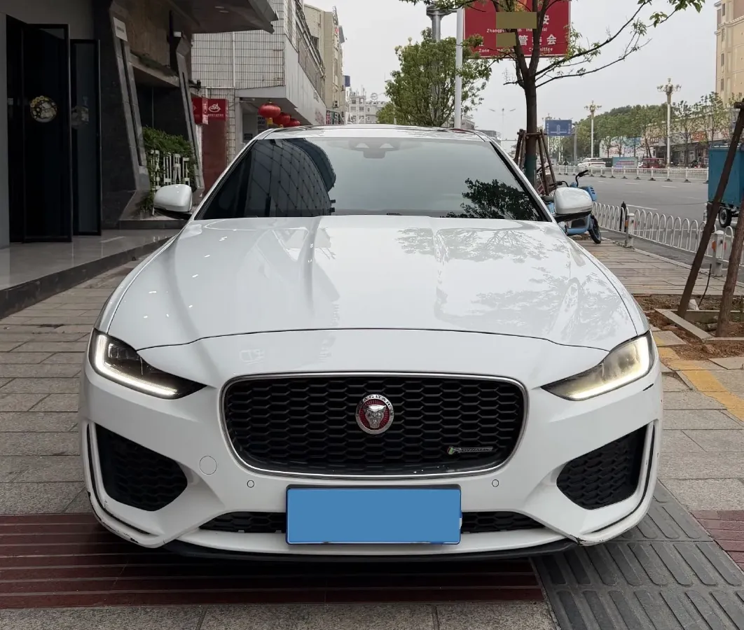 2020 Jaguar XEL 2.0T 200HP L4 8AT,autocango,china used car exporter,china ev exporter,chinese used car exporter,chinese used ev exporter
