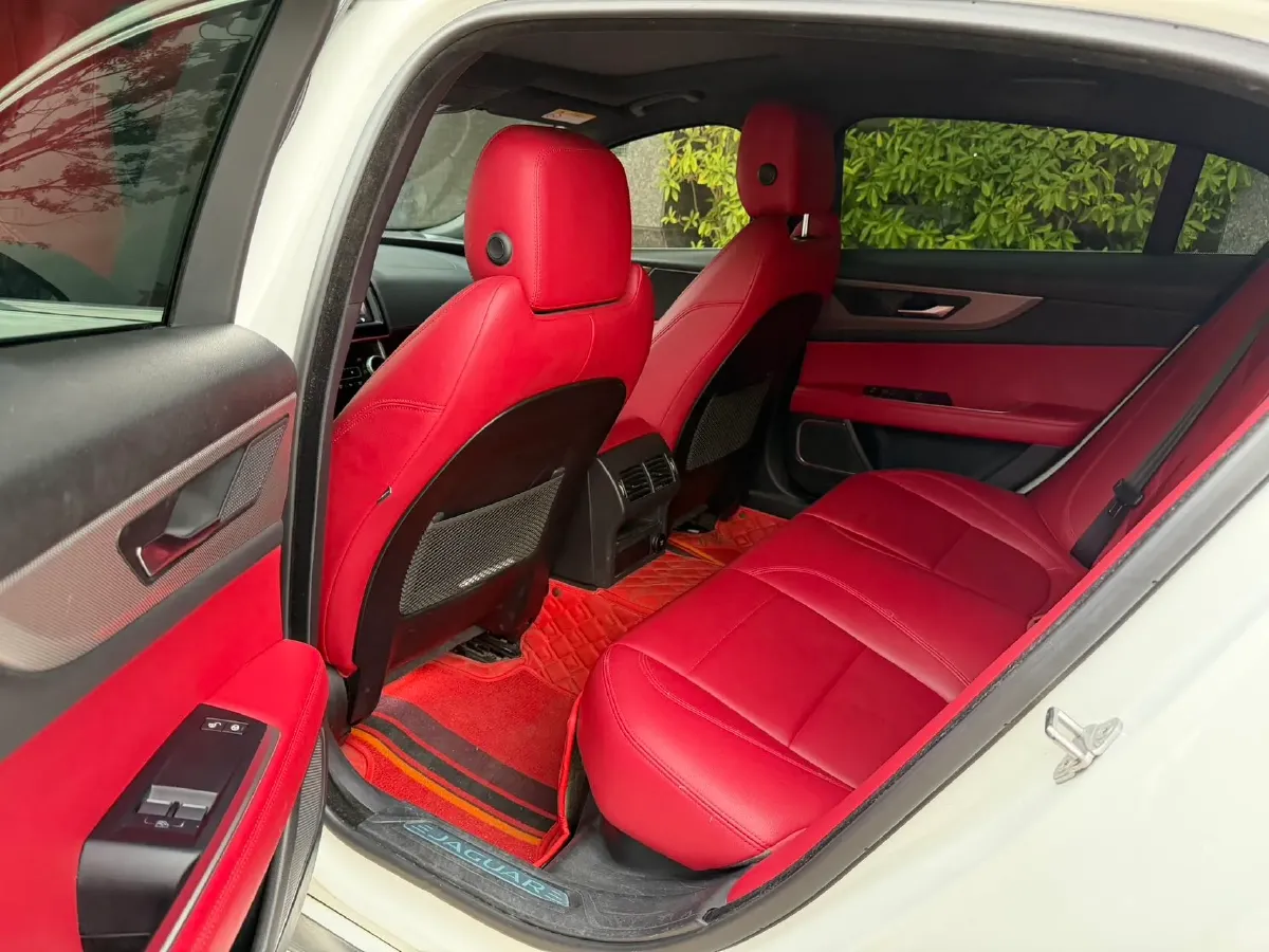 2020 Jaguar XEL 2.0T 200HP L4 8AT,autocango,china used car exporter,china ev exporter,chinese used car exporter,chinese used ev exporter