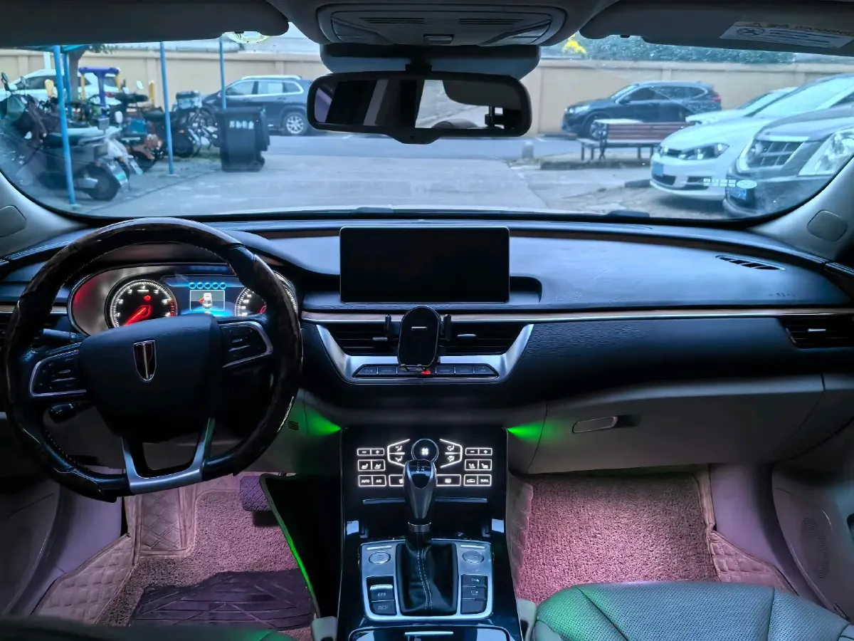 2019 HongQi H5 1.8T 180HP L4 6AT,autocango,china used car exporter,china ev exporter,chinese used car exporter,chinese used ev exporter