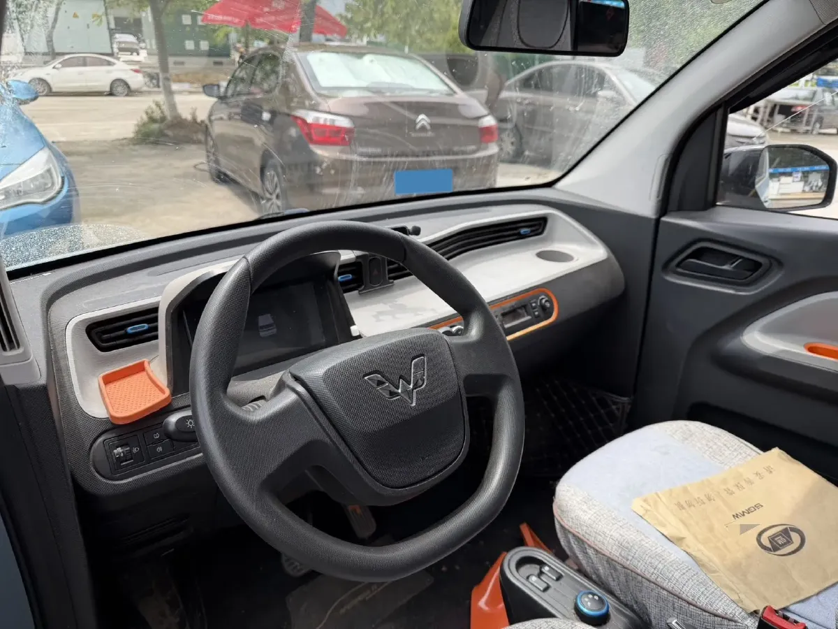 2020 WuLing HongGuang MINI EV BEV 9.3KWH,autocango,china used car exporter,china ev exporter,chinese used car exporter,chinese used ev exporter