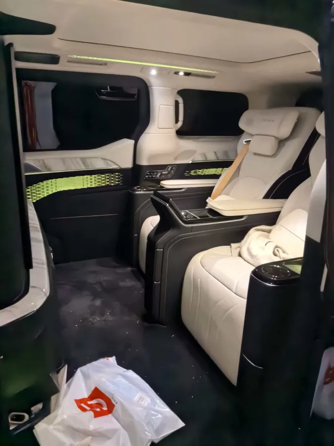 2024 Zeekr 009 BEV 108KWH,autocango,china used car exporter,china ev exporter,chinese used car exporter,chinese used ev exporter