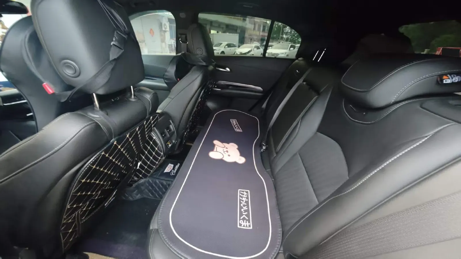 2022 Cadillac XT4 2.0T 237HP L4 9AT,autocango,china used car exporter,china ev exporter,chinese used car exporter,chinese used ev exporter