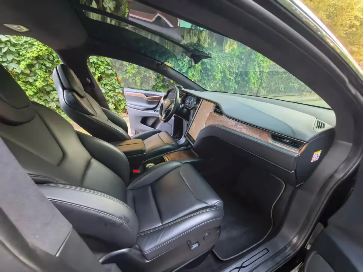 2017 Tesla Model X BEV 100KWH,autocango,china used car exporter,china ev exporter,chinese used car exporter,chinese used ev exporter