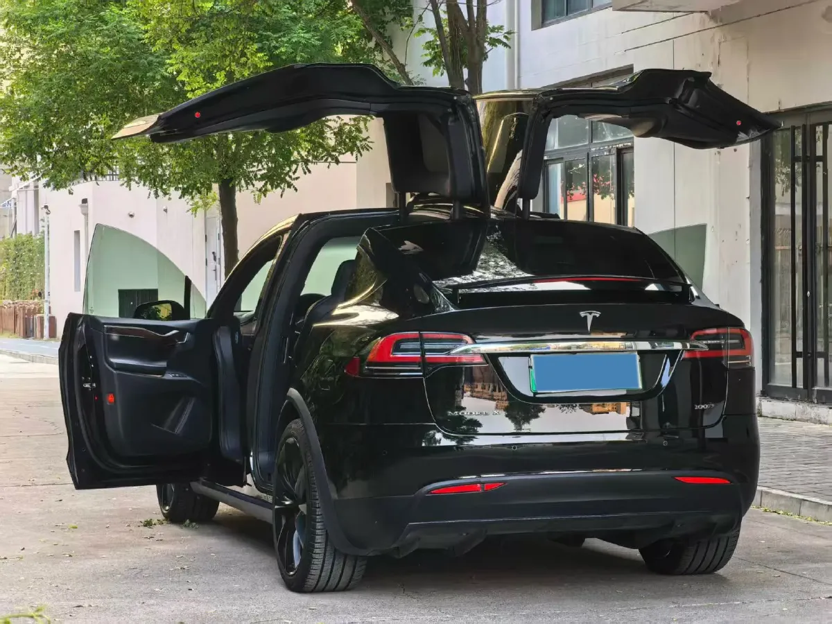 2017 Tesla Model X BEV 100KWH,autocango,china used car exporter,china ev exporter,chinese used car exporter,chinese used ev exporter