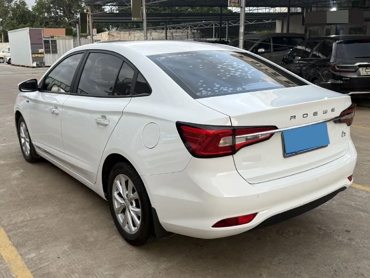 2020 Roewe i5 1.5L 120HP L4 CVT,autocango,china used car exporter,china ev exporter,chinese used car exporter,chinese used ev exporter