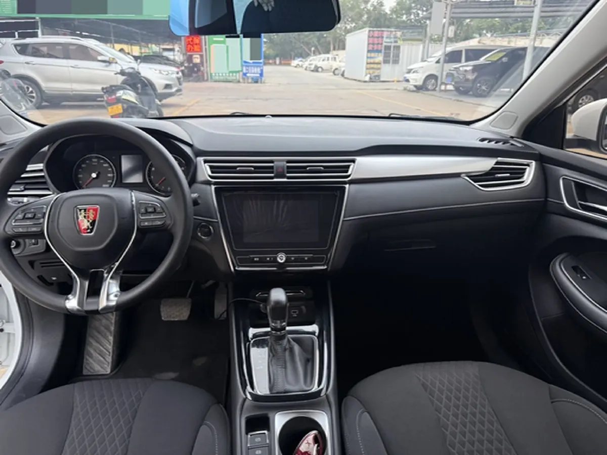 2020 Roewe i5 1.5L 120HP L4 CVT,autocango,china used car exporter,china ev exporter,chinese used car exporter,chinese used ev exporter