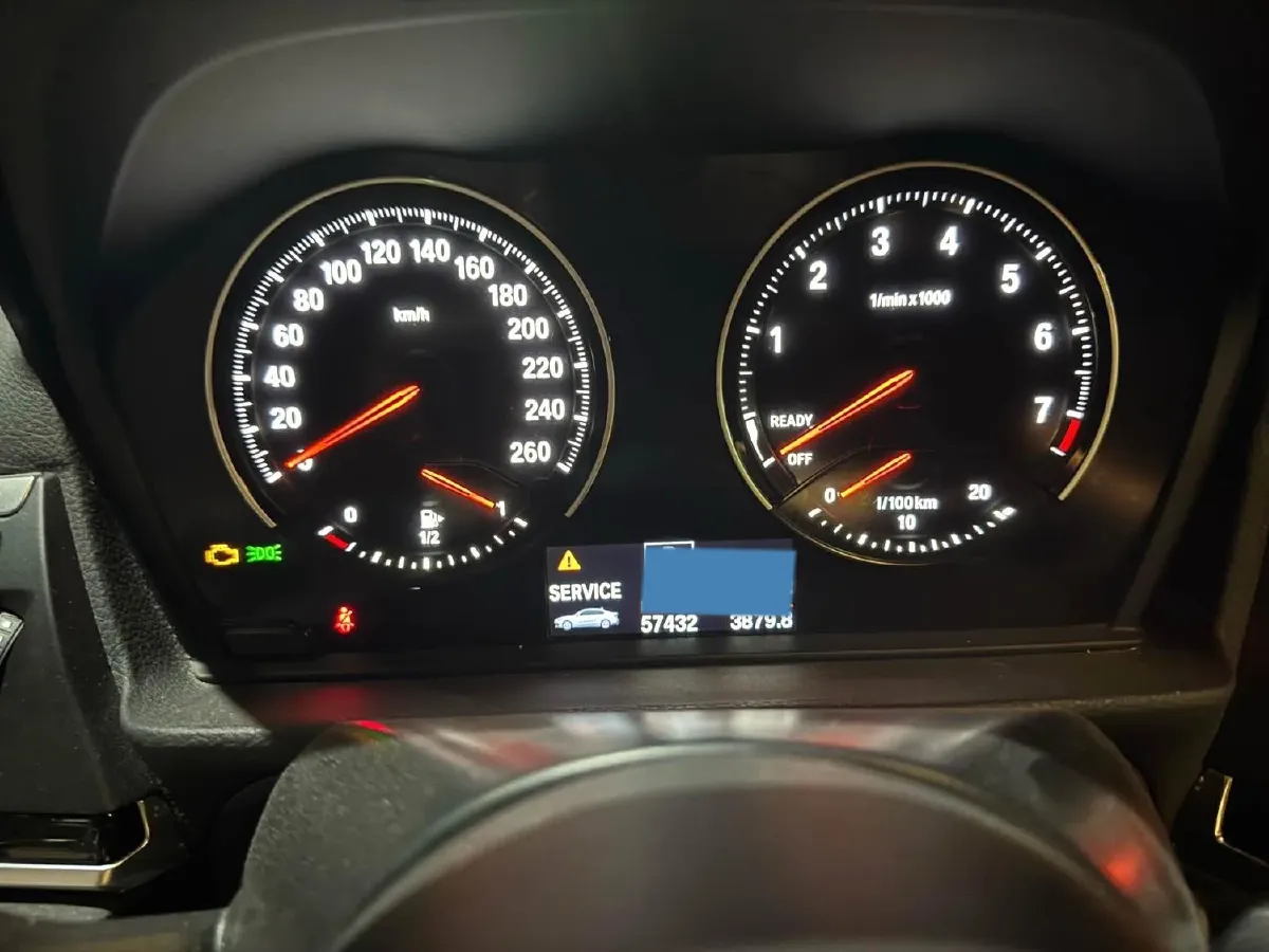 2020 BMW 1 Series 2.0T 192HP L4 7DCT,autocango,china used car exporter,china ev exporter,chinese used car exporter,chinese used ev exporter