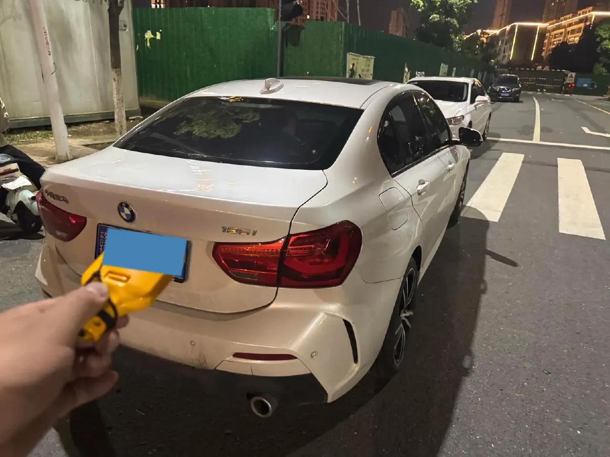 2020 BMW 1 Series 2.0T 192HP L4 7DCT,autocango,china used car exporter,china ev exporter,chinese used car exporter,chinese used ev exporter