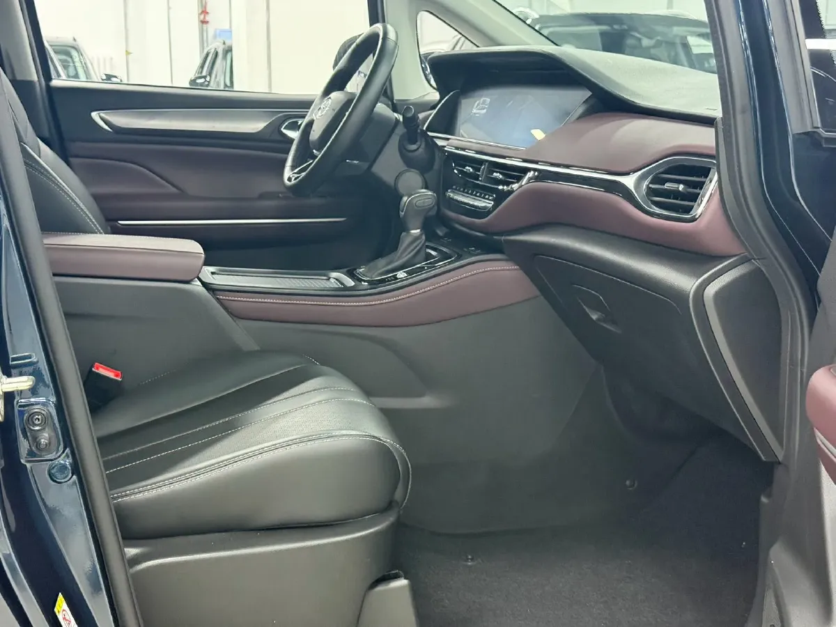 2021 GAC Trumpchi M6 1.5T 169HP L4 7DCT,autocango,china used car exporter,china ev exporter,chinese used car exporter,chinese used ev exporter