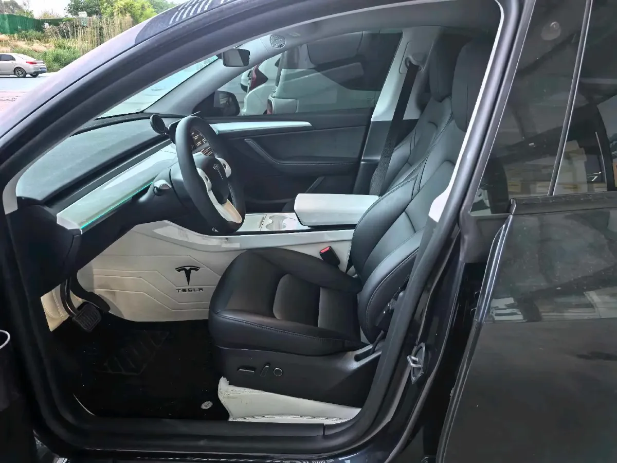2024 Tesla Model Y BEV 78.4KWH,autocango,china used car exporter,china ev exporter,chinese used car exporter,chinese used ev exporter