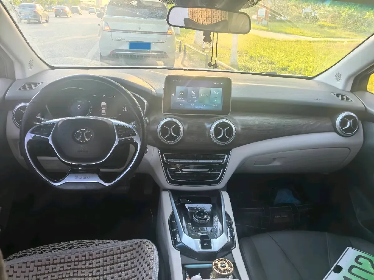 2018 BeiJing Auto EU5 BEV 53.66KWH,autocango,china used car exporter,china ev exporter,chinese used car exporter,chinese used ev exporter
