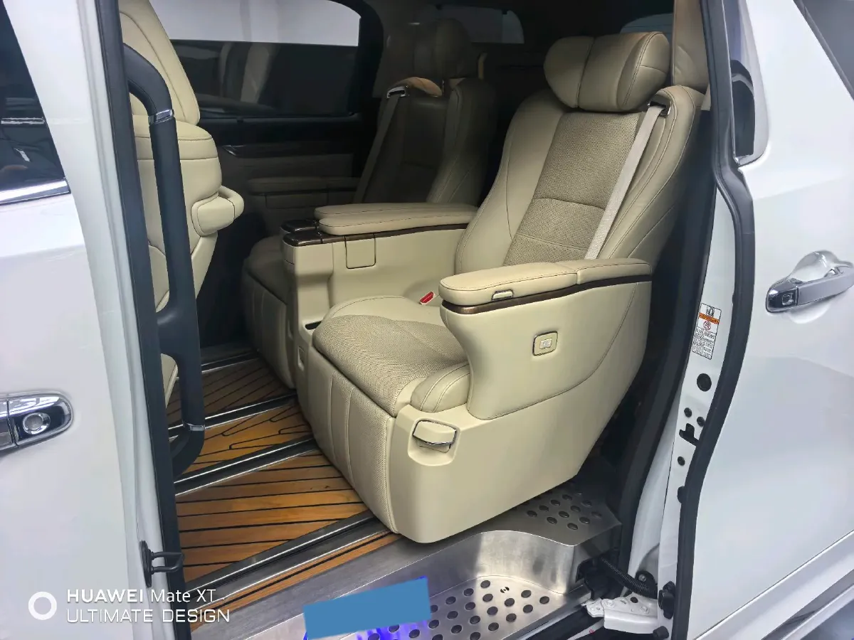 2018 Toyota Alphard 3.5L 275HP V6 6AT,autocango,china used car exporter,china ev exporter,chinese used car exporter,chinese used ev exporter
