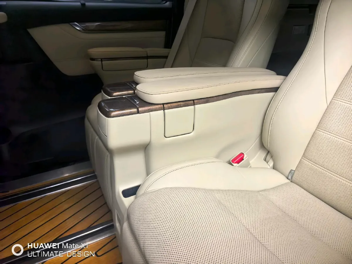 2018 Toyota Alphard 3.5L 275HP V6 6AT,autocango,china used car exporter,china ev exporter,chinese used car exporter,chinese used ev exporter