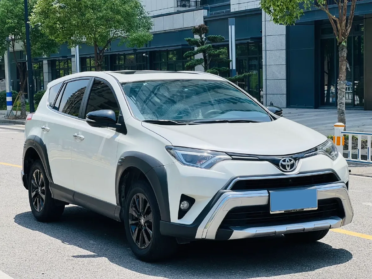 2019 Toyota RAV4 2.0L 151HP L4 CVT,autocango,china used car exporter,china ev exporter,chinese used car exporter,chinese used ev exporter