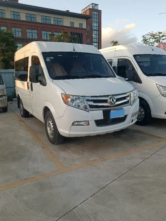 2019 JMC YuHu 5 2.0T 142HP L4 6MT,autocango,china used car exporter,china ev exporter,chinese used car exporter,chinese used ev exporter