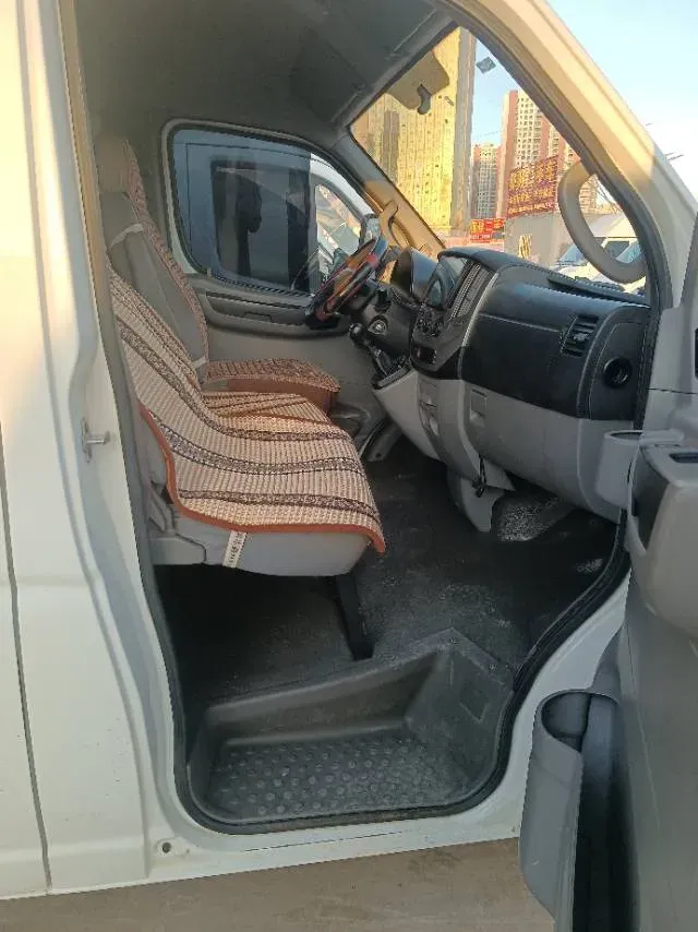 2019 JMC YuHu 5 2.0T 142HP L4 6MT,autocango,china used car exporter,china ev exporter,chinese used car exporter,chinese used ev exporter