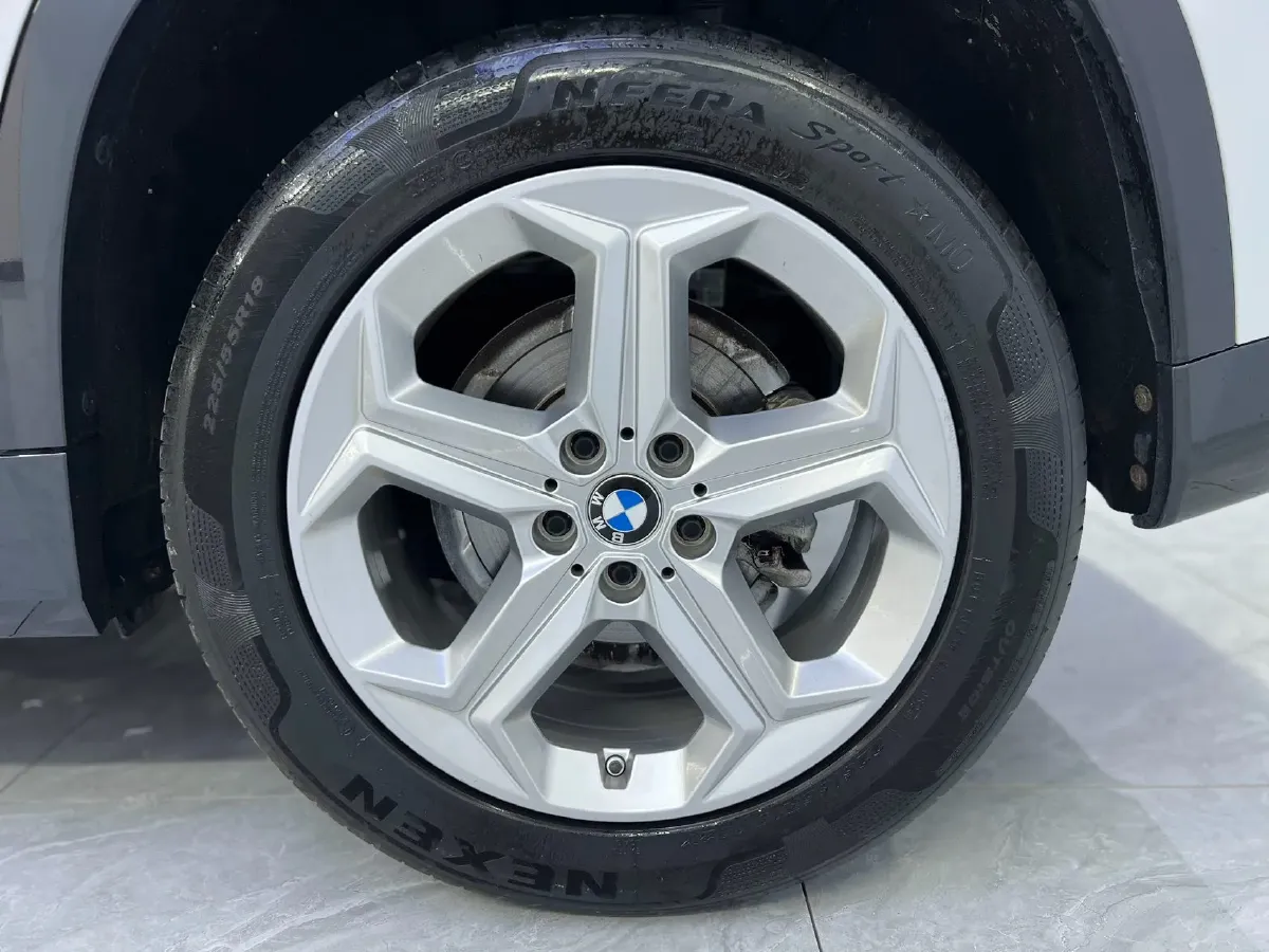 2023 BMW X1 1.5T 156HP L3 7DCT,autocango,china used car exporter,china ev exporter,chinese used car exporter,chinese used ev exporter