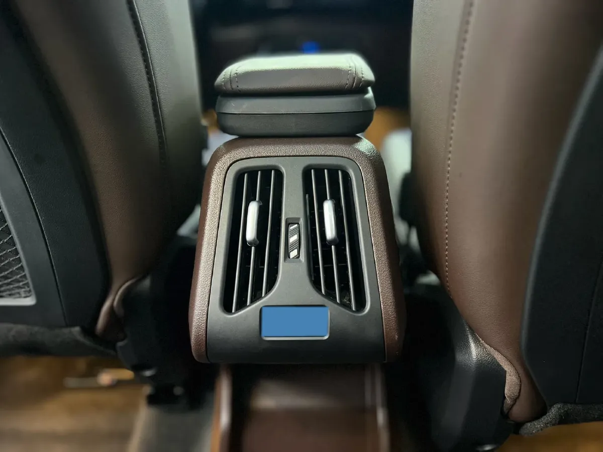 2023 BMW X1 1.5T 156HP L3 7DCT,autocango,china used car exporter,china ev exporter,chinese used car exporter,chinese used ev exporter