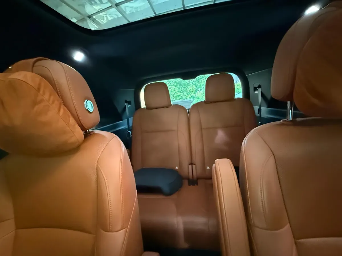 2024 Li L9 Range Extended 154HP REEV 52.3KWH,autocango,china used car exporter,china ev exporter,chinese used car exporter,chinese used ev exporter
