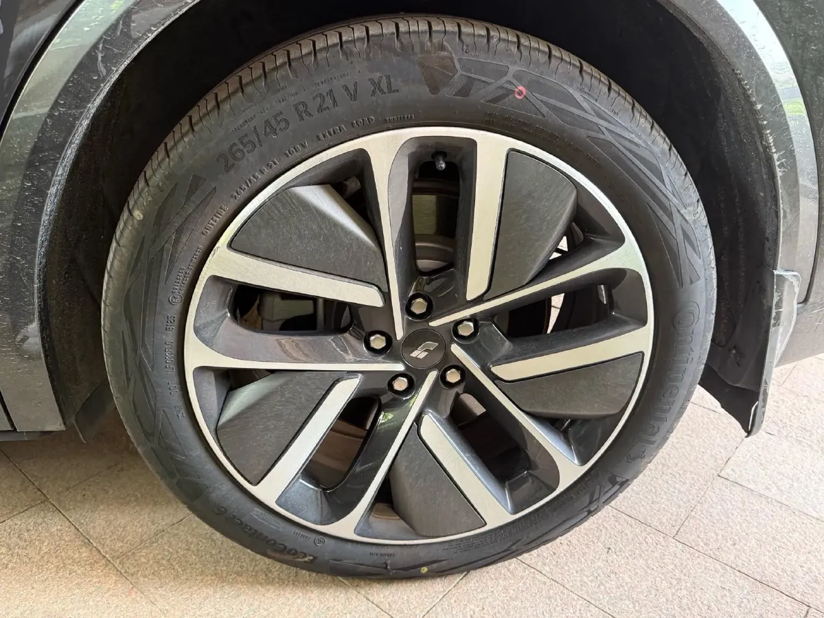 2024 Li L9 Range Extended 154HP REEV 52.3KWH,autocango,china used car exporter,china ev exporter,chinese used car exporter,chinese used ev exporter