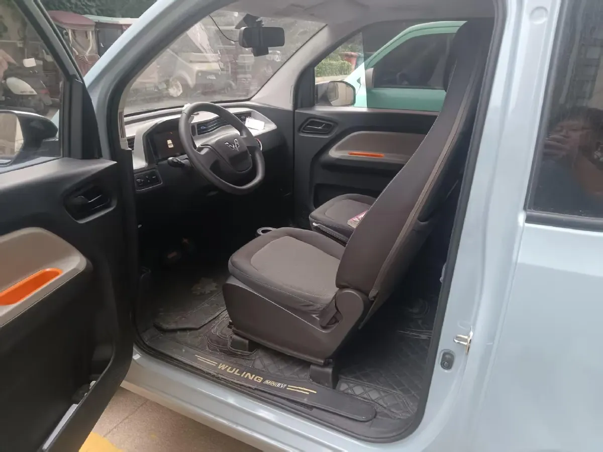 2020 WuLing HongGuang MINI EV BEV 9.3KWH,autocango,china used car exporter,china ev exporter,chinese used car exporter,chinese used ev exporter